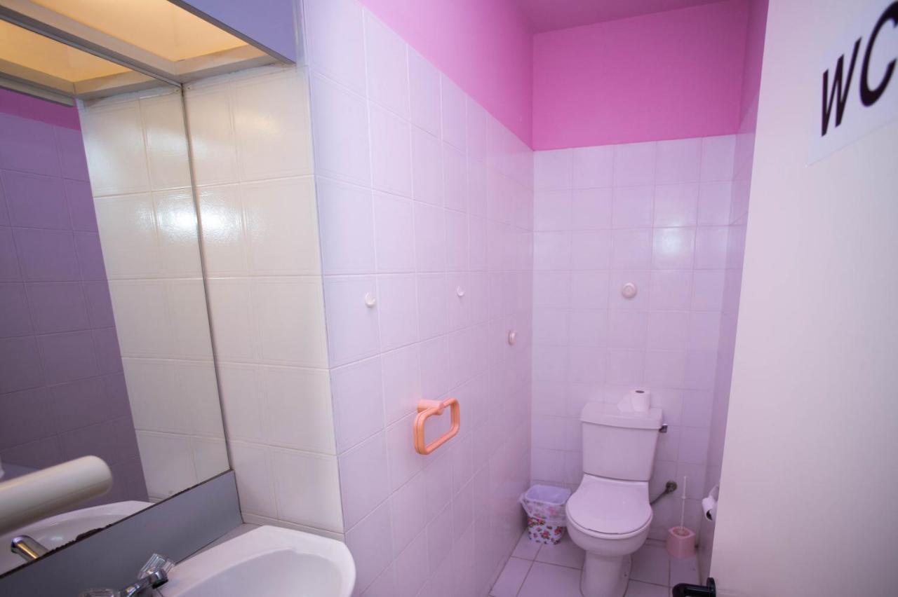 Private Room In A Shared Flat At Best Location Лимасол Екстериор снимка